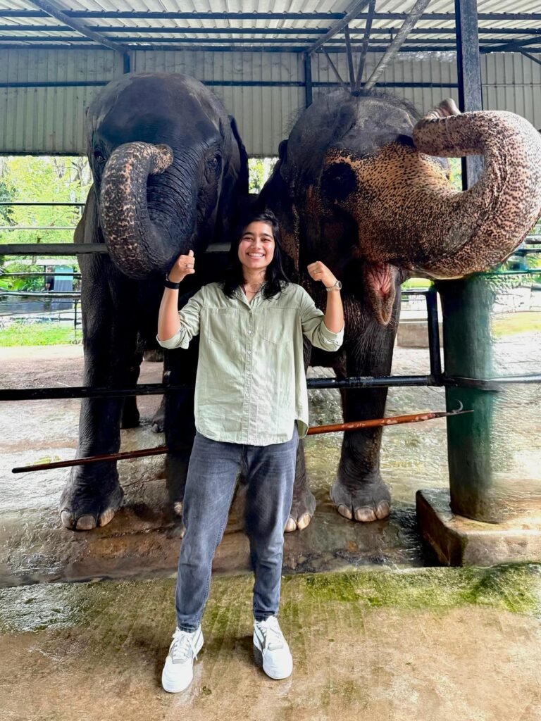 Top 15 Beautiful Women Cricketers 2026 25 Fatima Sana Khan