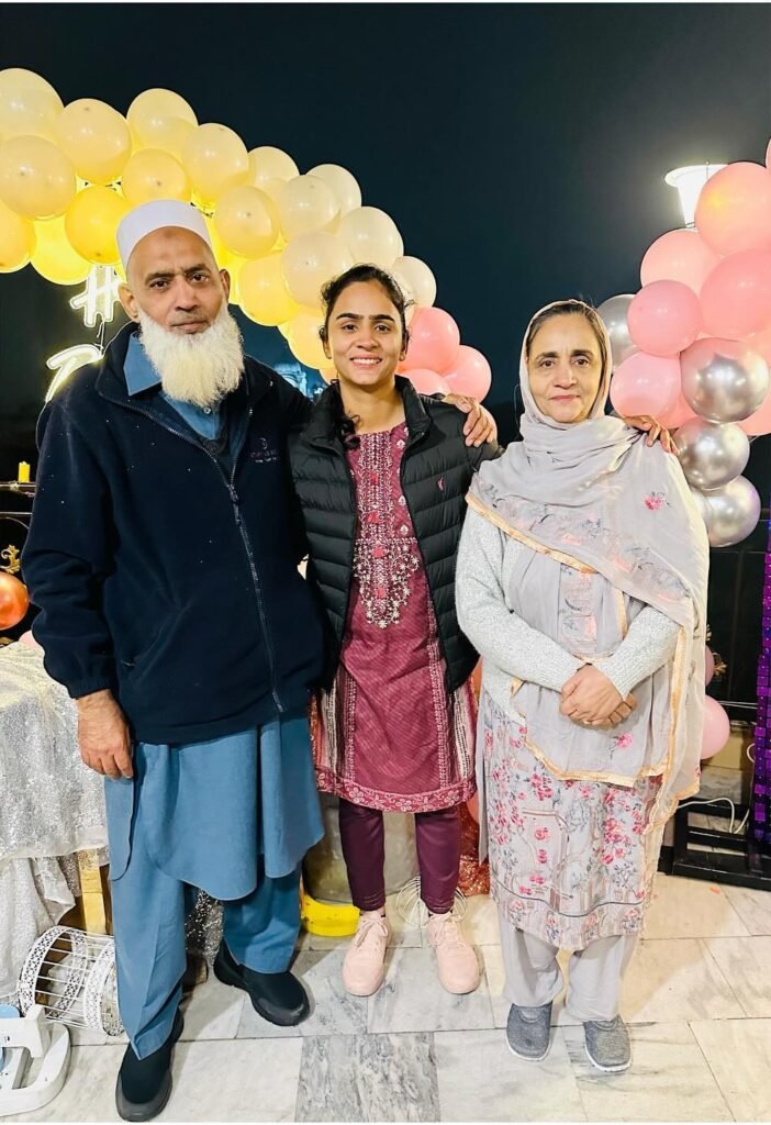 Sadaf Shamas: Pakistan Women's Rising Star — Complete Profile, Stats & Career (2026) 5 Sadaf Shamas family